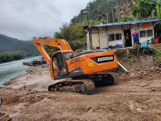 Doosan DH215, DX380 20M a prolongé l'excavatrice de boom et de bras avec Q550 Materia pour la rivière de creusement et de dragage de fond