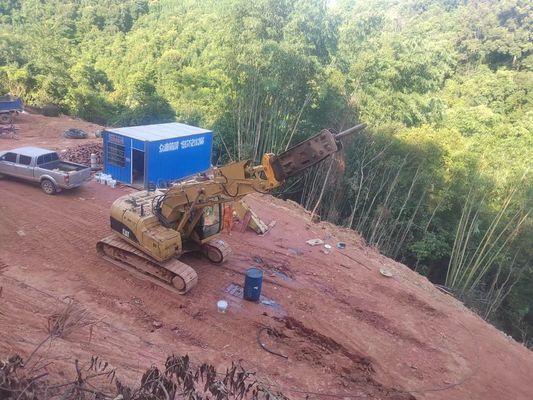 Le tunnel court de  320 d'excavatrice arment le matériel universel de Q355B