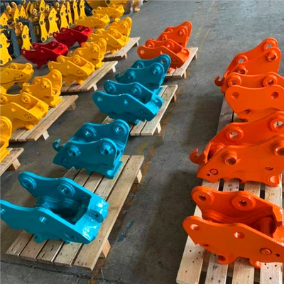 Excavateur sécurisé très efficace accouplement rapide, accrochage rapide hydraulique avec broches pour chat hitachi komatsu sanny