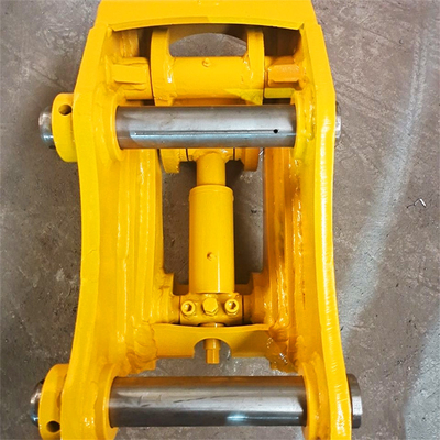 Excavateur sécurisé très efficace accouplement rapide, accrochage rapide hydraulique avec broches pour chat hitachi komatsu sanny