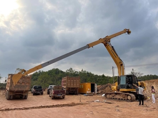 Excavateur télescopique hautement efficace et durable à deux sections pour chat Komatsu Kato