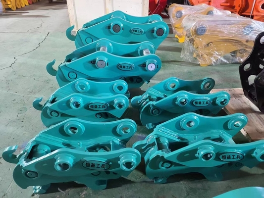 Excavateur sécurisé très efficace accouplement rapide, accrochage rapide hydraulique avec broches pour chat hitachi komatsu sanny