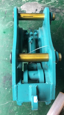 Excavateur sécurisé très efficace accouplement rapide, accrochage rapide hydraulique avec broches pour chat hitachi komatsu sanny