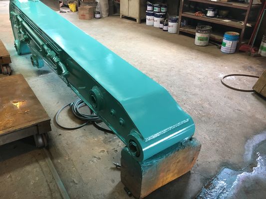 Le bras de pilage de la pelle ZX520 à haut rendement Q355B/Q690D projet de pont ferroviaire de détournement municipal de Sanshui s'ouvre à un angle de 160 degrés