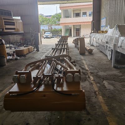 Machine de battage de pieux montée sur excavatrice avec composants principaux de la flèche de battage de pieux, roulement